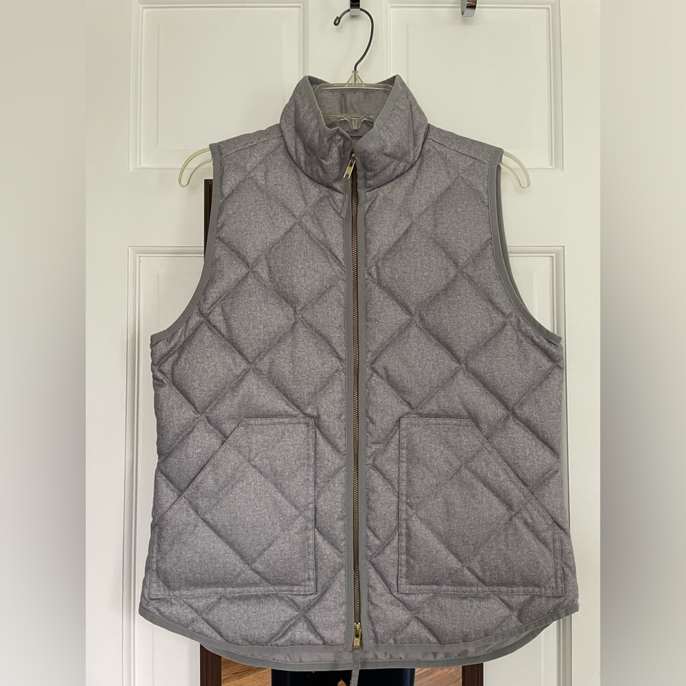 Gently used light gray vest from J Crew! Size small
